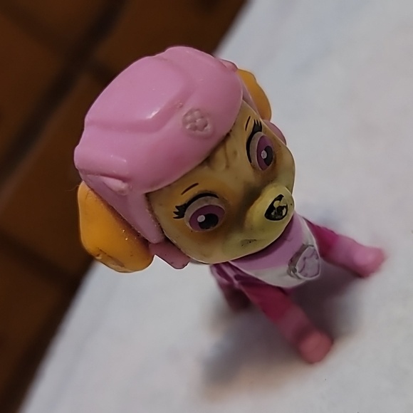 2.2" Tall PAW Patrol Skye Pink helmet Jet/motorcycle outfit figure  ACTION figu - Picture 7 of 7